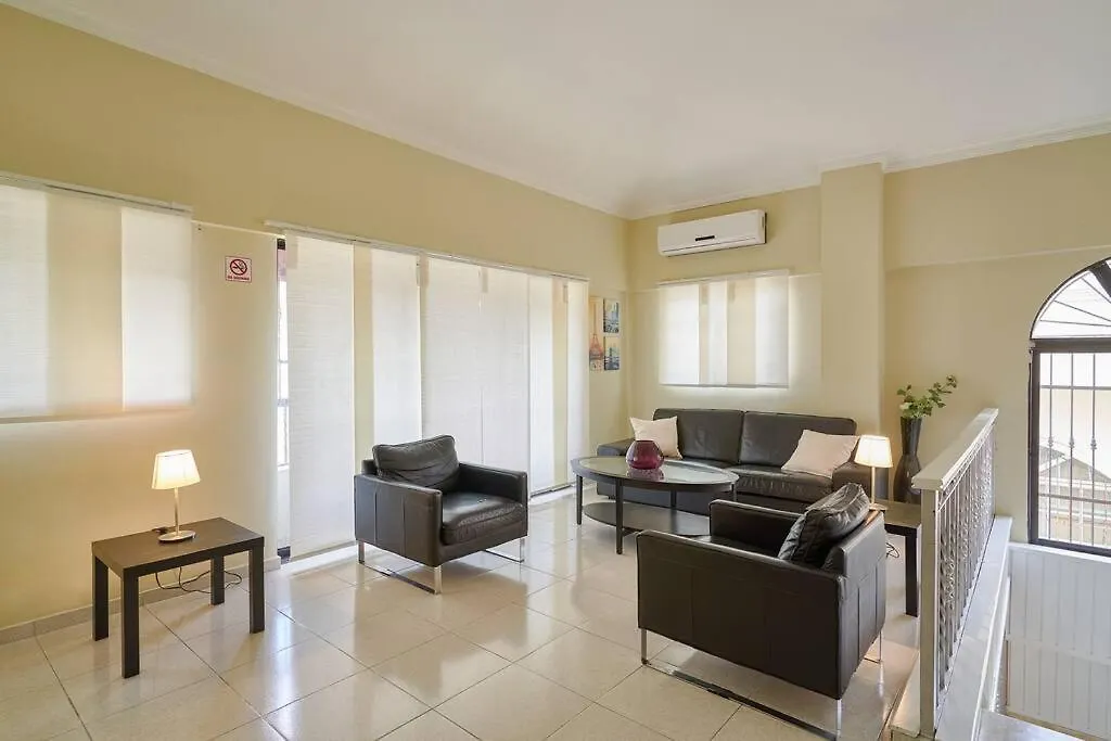 Escape 4Br Penthouse Close To Blue Mall 7&8Flr With Private Rooftop Outdoorterrace 산토도밍고 아파트